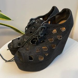 Soda Shoes | Faux Suede Black Heels | Size: 8W